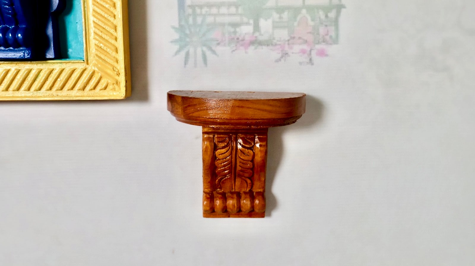 Wall hanging vilaku stand