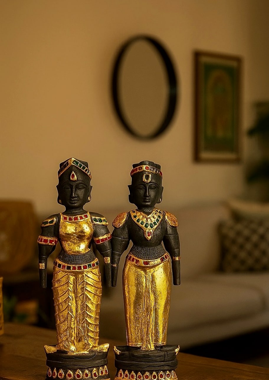 Marapaatchi Bommai - Touch of Tanjore painting