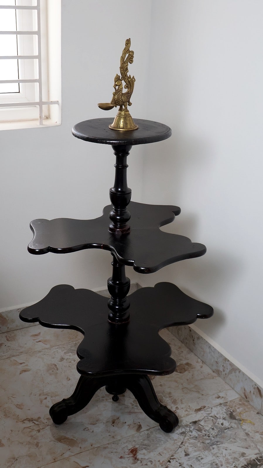 Antique Rosewood corner stand